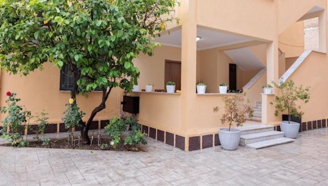 Heart Of Tirana Villa ภายนอก รูปภาพ