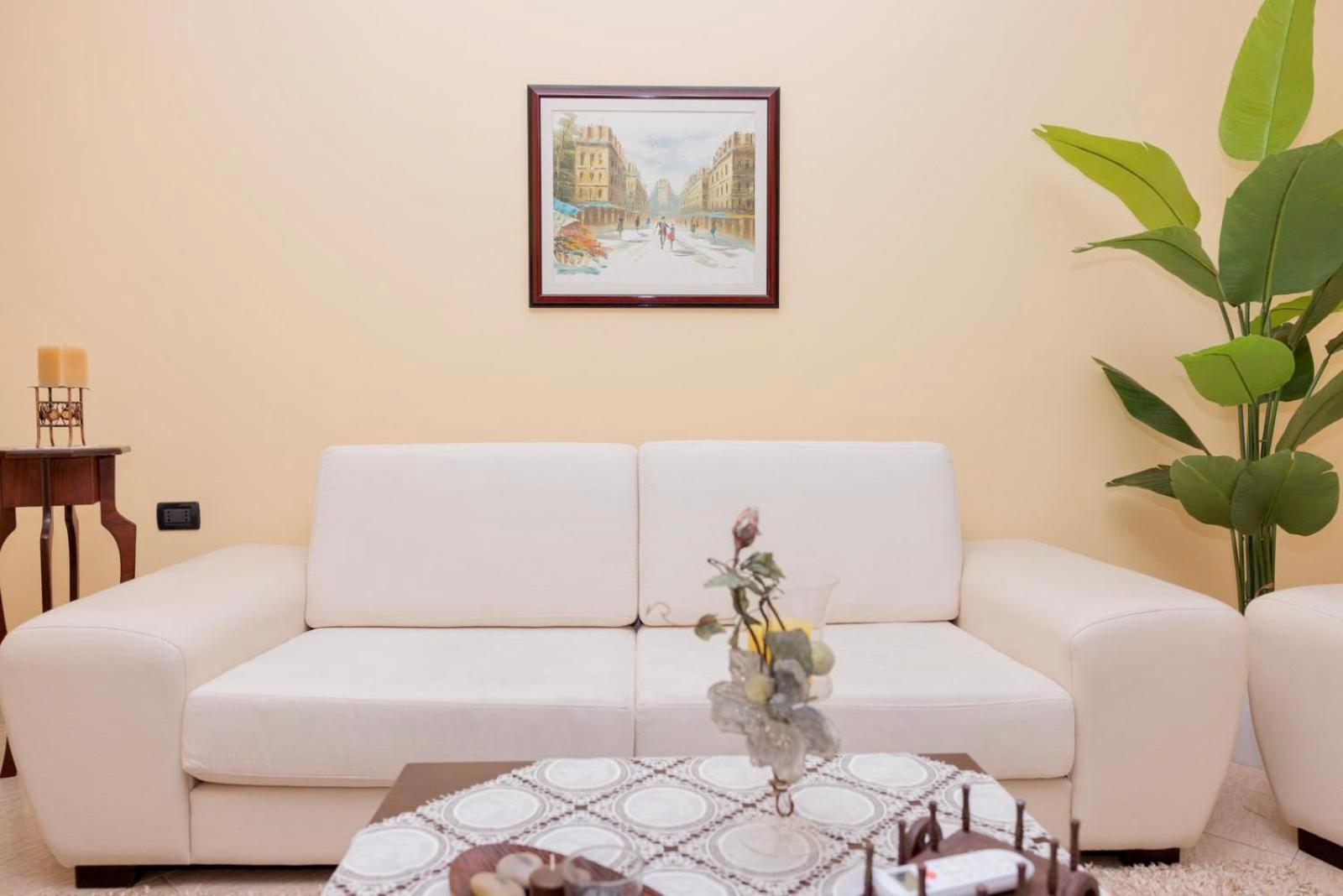 Heart Of Tirana Villa ภายนอก รูปภาพ