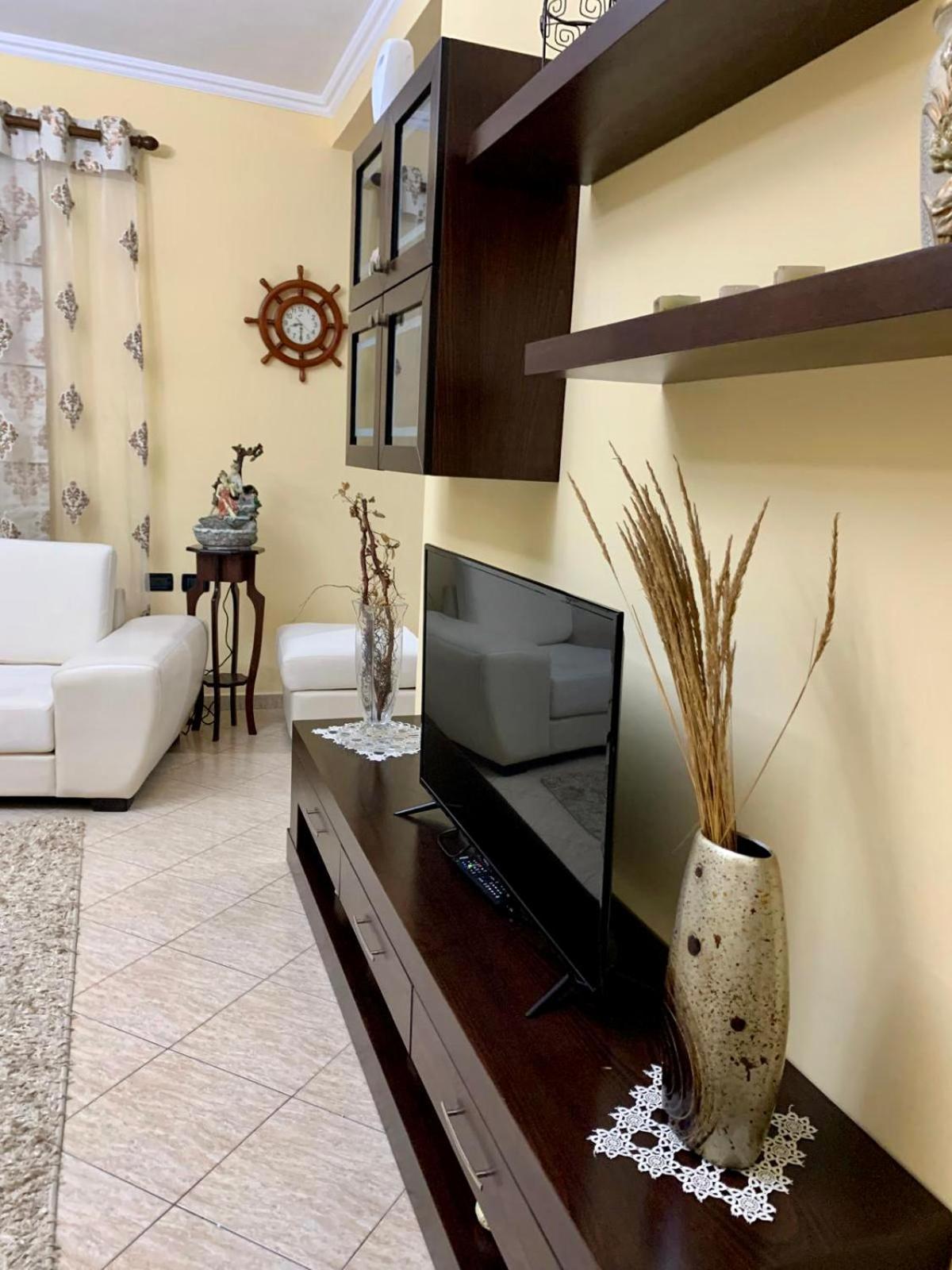 Heart Of Tirana Villa ภายนอก รูปภาพ